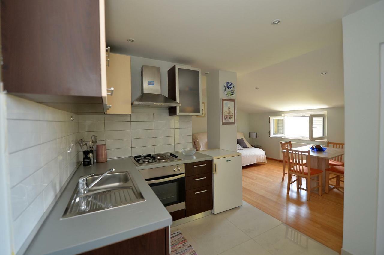 Apartment House Simoni With Pool, Zadar County Привлака Екстериор снимка
