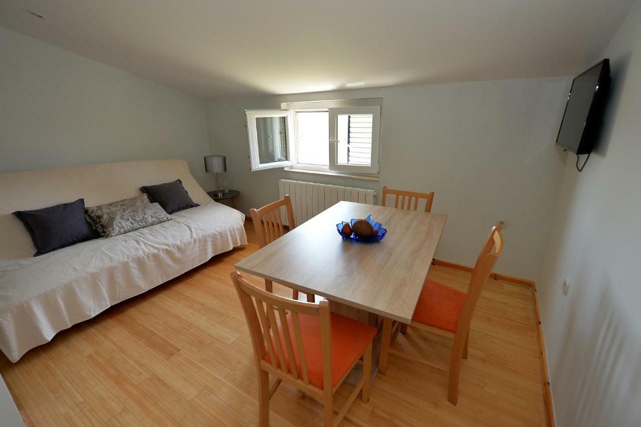 Apartment House Simoni With Pool, Zadar County Привлака Екстериор снимка